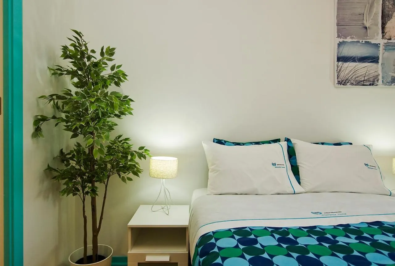 Quarto em Acomodações Particulares C&O Guest House Alcântara-Lisboa Portugal